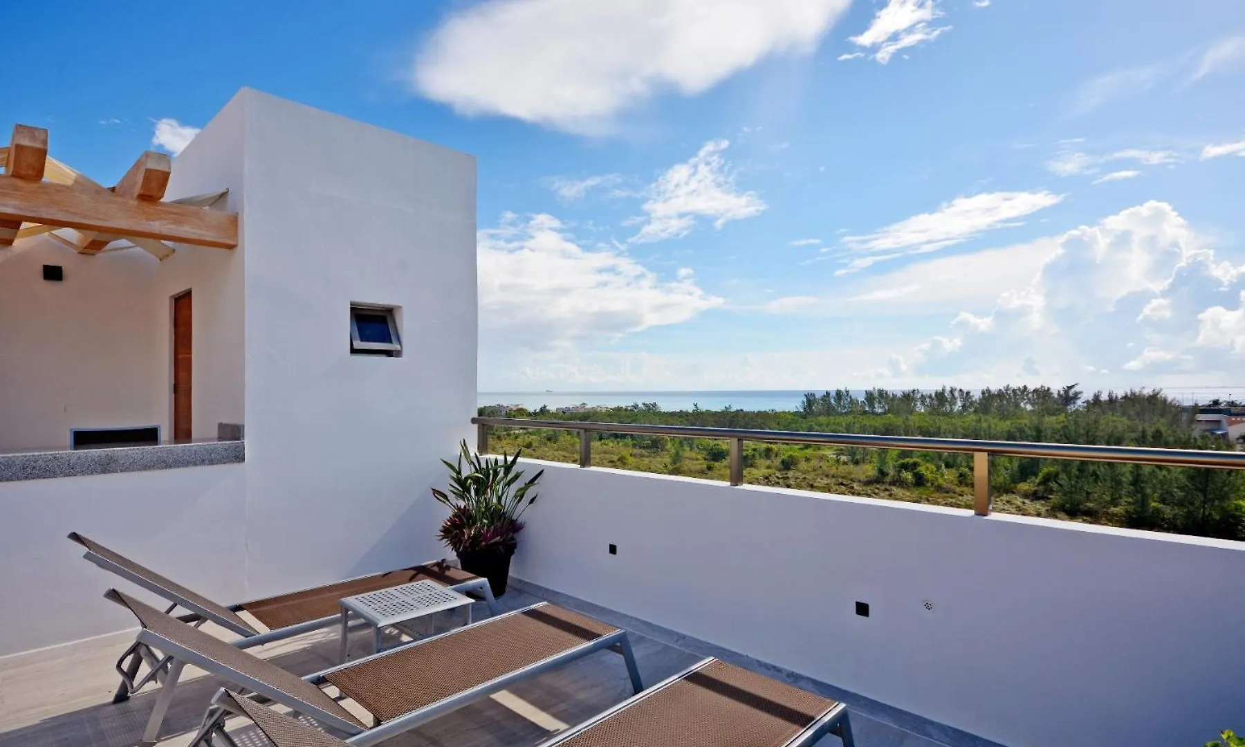 Mayan Monk Suites Playa del Carmen