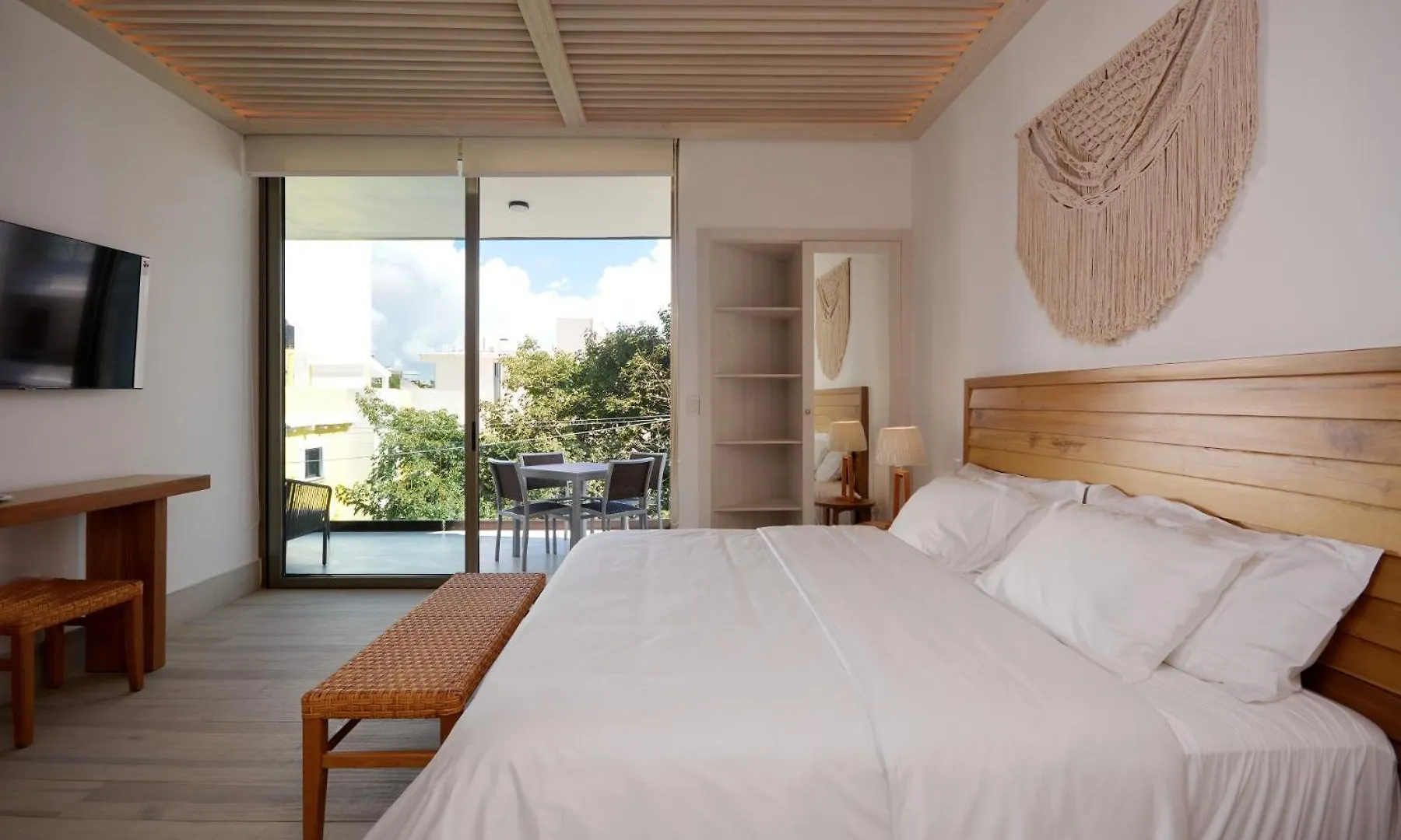 Mayan Monk Suites Playa del Carmen 0*,