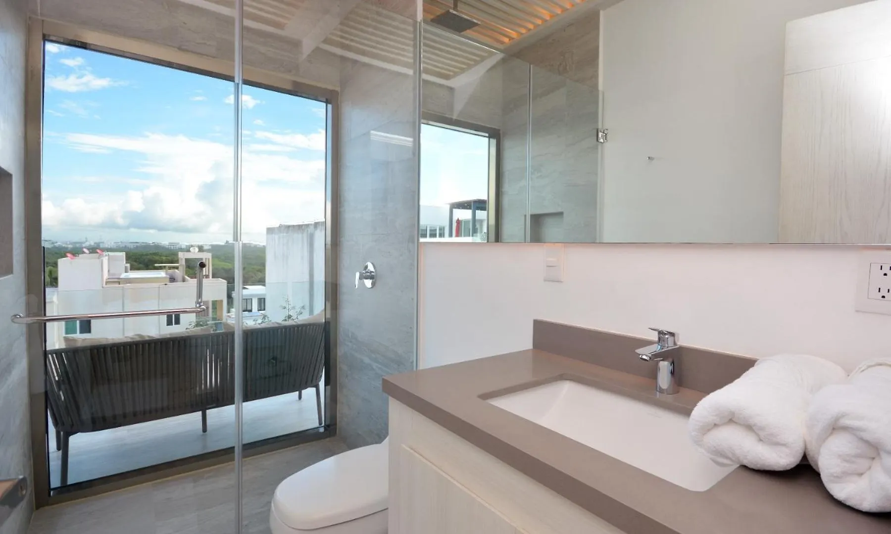 Mayan Monk Suites Playa del Carmen Apartment